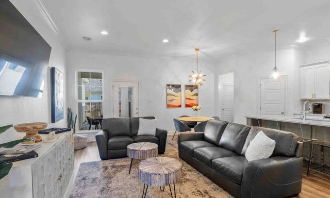Highlands - Perkins House | Cozy & Stylish 3BD near LSU