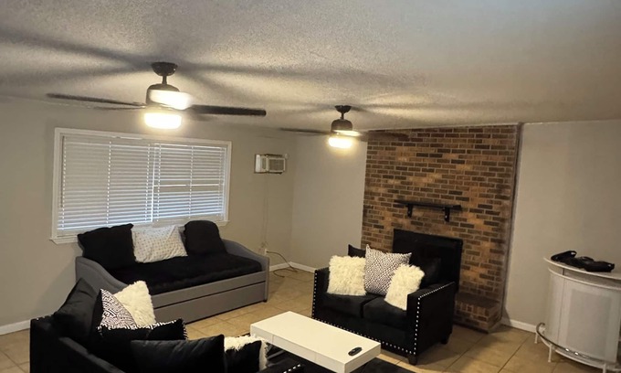 Slidell House | ’COZY &STYLISH RETREAT IN SLIDELL 5-STAR COMFORT”!
