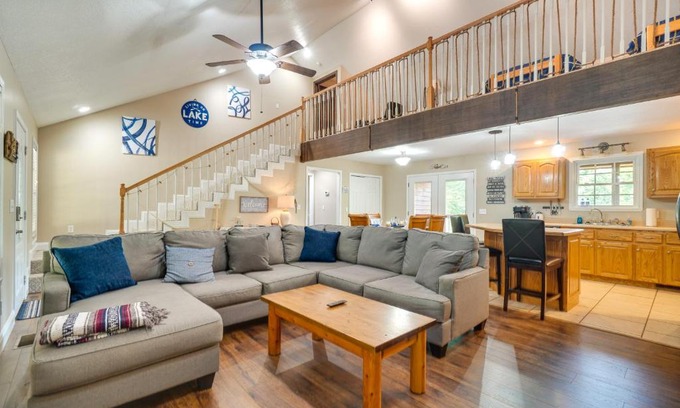 Byrdstown House | Cozy Tennessee Lake House with Grill and Fire Pit!