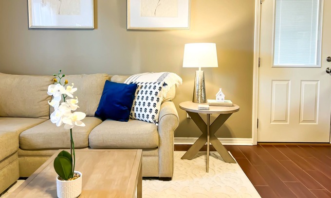 Springfield House | Cozy Townhome in Springfield