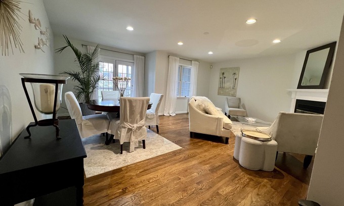 Harrods Creek House | Cozy Townhome on Harrods Creek in Prospect, Kentucky