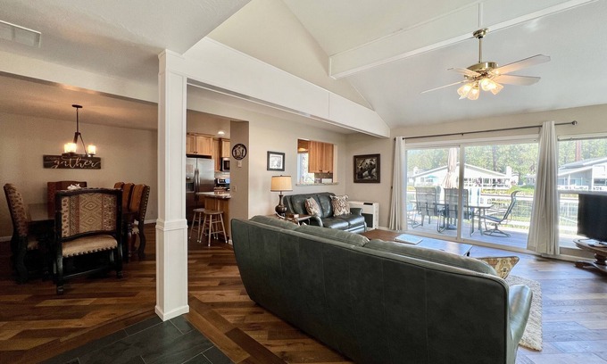 Plumas Eureka Estates House | Cozy Townhome on Plumas Pines