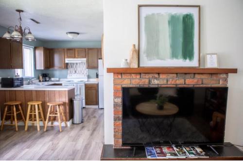 Great Falls Apartment | Cozy Twin Pines Apartment-Great Falls