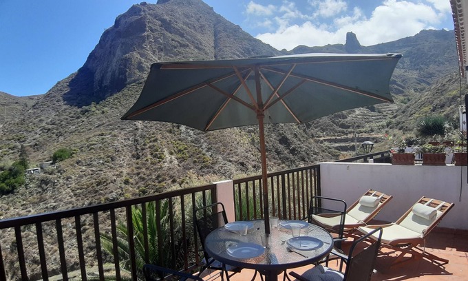 Taganana Apartment | Cozy vacation rental home in the beautiful Anaga mountains, wifi, hiking