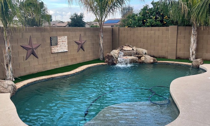 West Point Towne Center House | Cozy vacation home with pool!