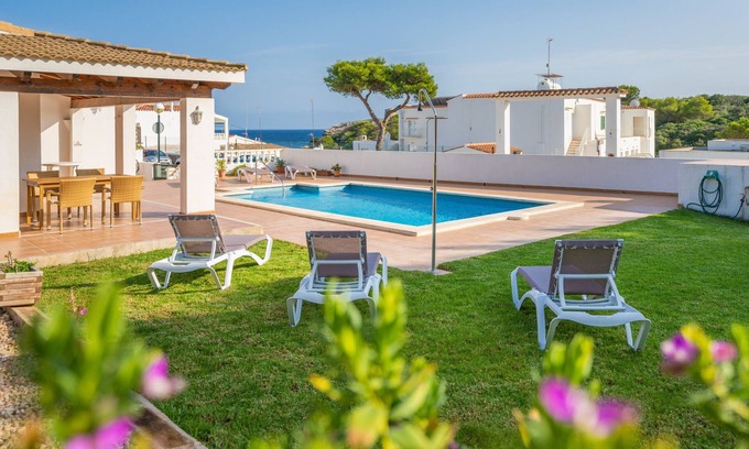 Alcaufer Villa | Cozy Villa "Alcaufar" with Ocean View, Pool, Terrace & Wi-Fi