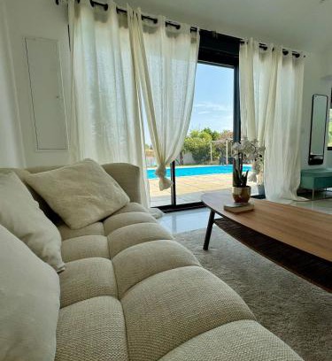 Piolenc House | Cozy villa with private pool