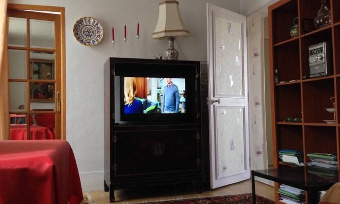 Saint-Denis Apartment | Cozy Vintage Studio Close Basilique Saint Denis
