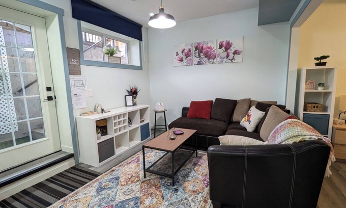 Southeast Calgary Apartment | Cozy Walden Apartment