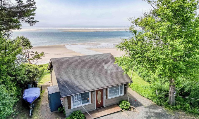 Tillamook House | Cozy Waterfront Escape on Netarts Bay, Stunning Views, Dog-Ok