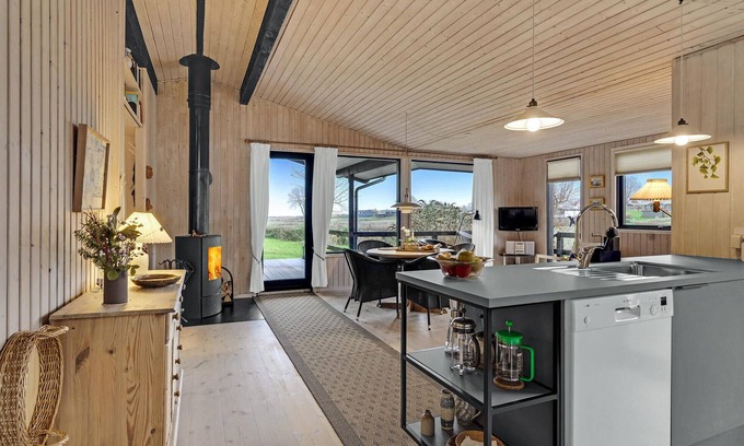 Langeland Municipality House | Cozy, well-equipped cottage with sauna and wood-burning stove.