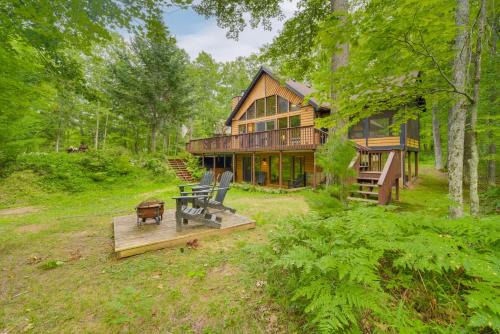 Hayward House | Cozy Wisconsin Cabin with Deck, Kayaks and Lake Views!