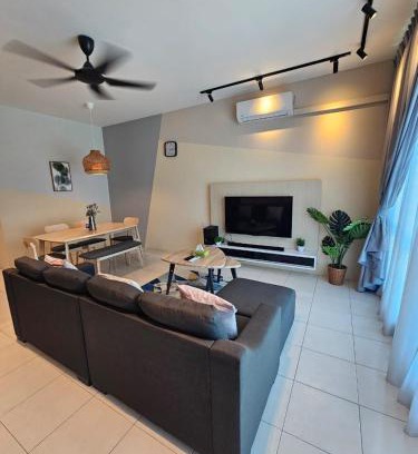 China House | CozyHome - 3 bedroom Town House with unlimited free Wi-Fi