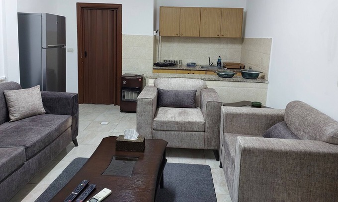 Jabal Al-Hussein Apartment | CozyHome