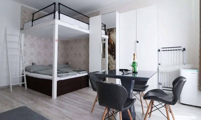 Favoriten Apartment | CozyNite Premium Apartment Favoriten 1