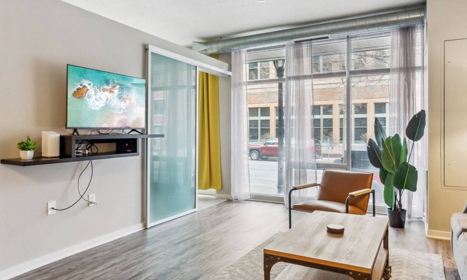 Mill District Apartment | Cozysuites Mill District Pool gym 02