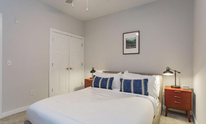 Music Row Apartment | CozySuites Music Row Spacious 1BR with free parking 60