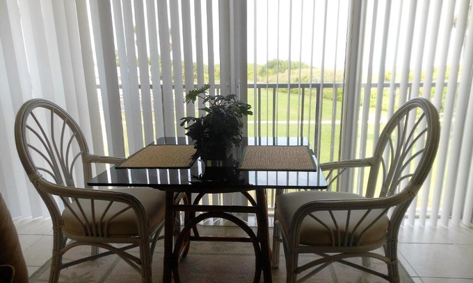 Fort Pierce House | CP 423 Ocean View Condo - Welcome to Paradise