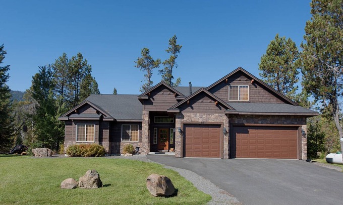 Donnelly House | Crane Shores by Casago Mccall - Donerightmanagement