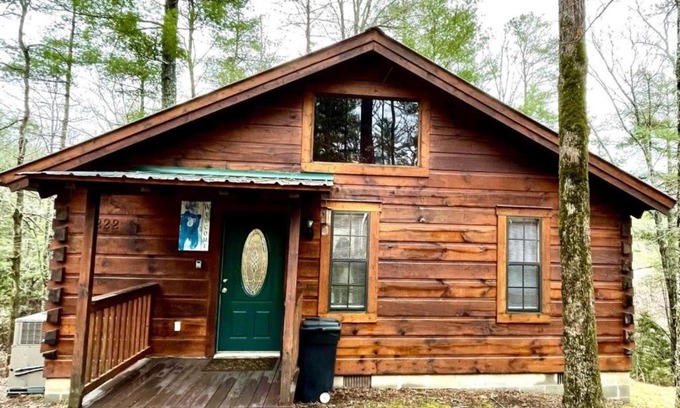 Tellico Plains House | Crazy Bear - Motorcycle Friendly Home with Hot Tub and Grill