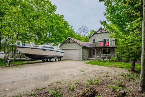 South Bruce Peninsula House | Creek Side Cozy & Serene Cottage Home