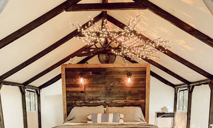 Greenbrier House | Creekside Farm Lower Tent