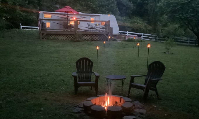 Ellijay House | Creekside Glamping Escape!
