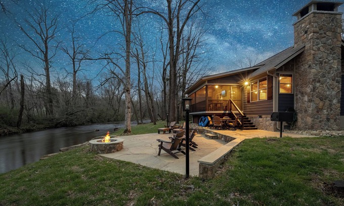 Cosby House | Creekside + Swim step & Floats | Fire Pit & Hot Tub