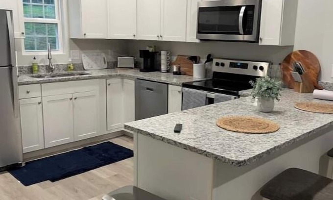 Bloomingdale House | Creekside Townhomesnn