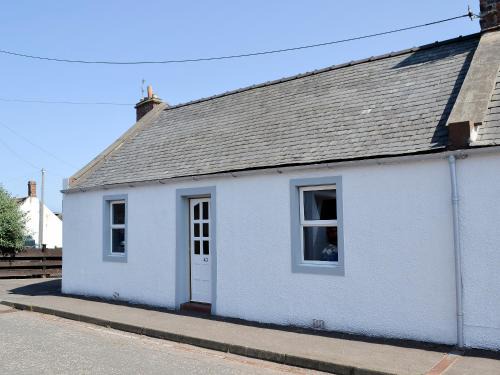 Auchmithie House | Creel Cottage