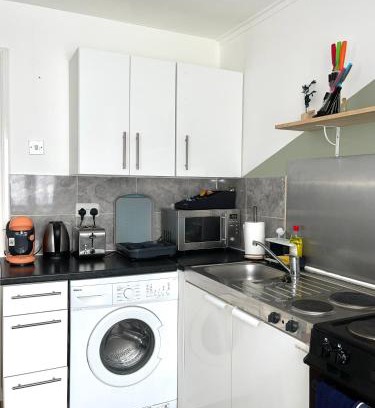 Chadwell Apartment | Crescent 1 bed Apartment