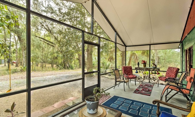 Fruitland House | Crescent City Hideaway w/ Screened Porch!