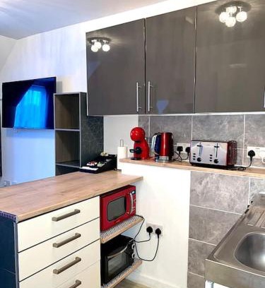 Chadwell Apartment | Crescent Loft Apartment - 1 bed