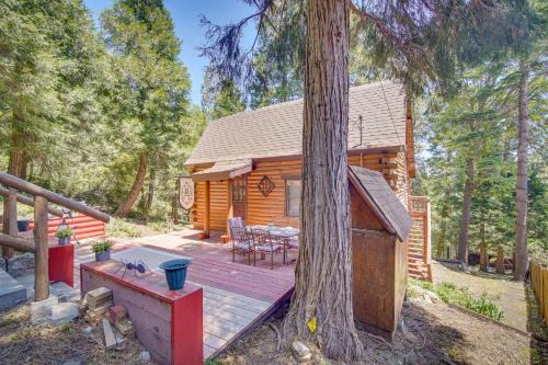 Cedarpines Park House | Crestline Area Vacation Rental Cabin with Decks!