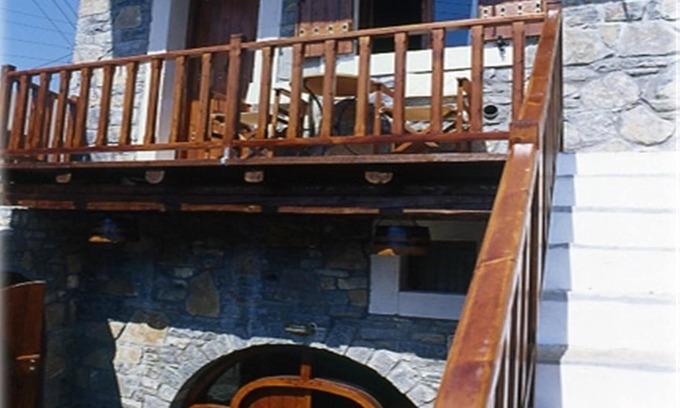 Mavrikiano House | Cretan Traditional Stone Home (Efterpi)