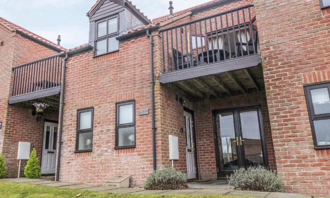 Ruswarp House | Cricket Cottage