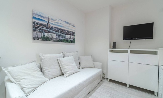 San Paolo Apartment | Crocetta neighborhood! Spacious Appt x6
