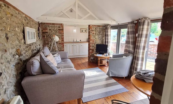 Holt Hotel | Cromer Coastal