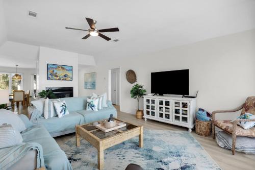 Oceanmarsh Subdivision House | Crooked Palm - Marsh Views on Nautical Watch with pool access