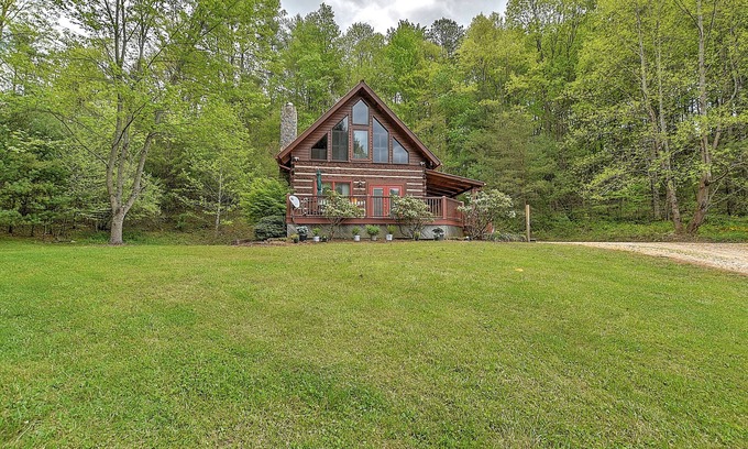Butler Cabin | Cross Creek Ranch located near Lake Watauga