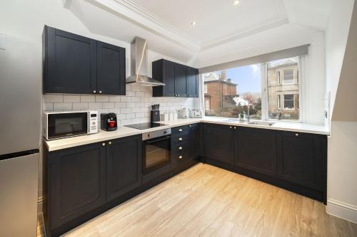 Paisley Apartment | Cross Road Apartment
