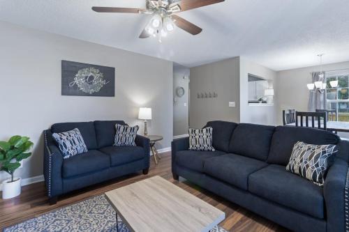 Downtown Chattanooga House | Crossroads Cottage l Grill & high speed internet