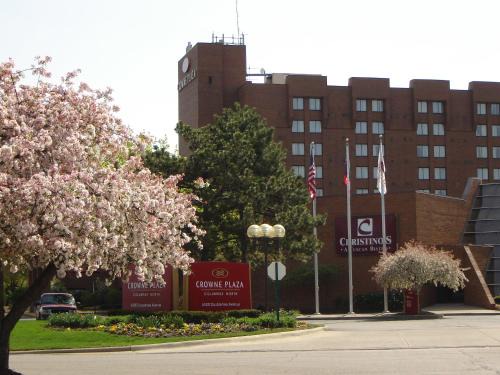 Columbus Hotel | Crowne Plaza Columbus North - Worthington by IHG