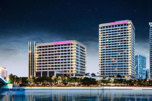 Sanya Resort | Crowne Plaza Sanya City Center by IHG