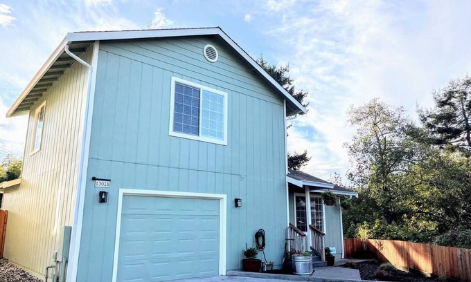 Arcata House | Crows Keep-Near University