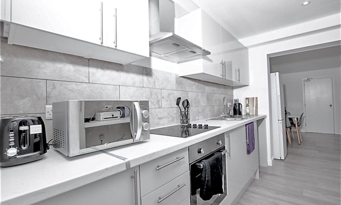 Broad Green House | Croydon City Centre Luxurious Double Room With En-suite 4