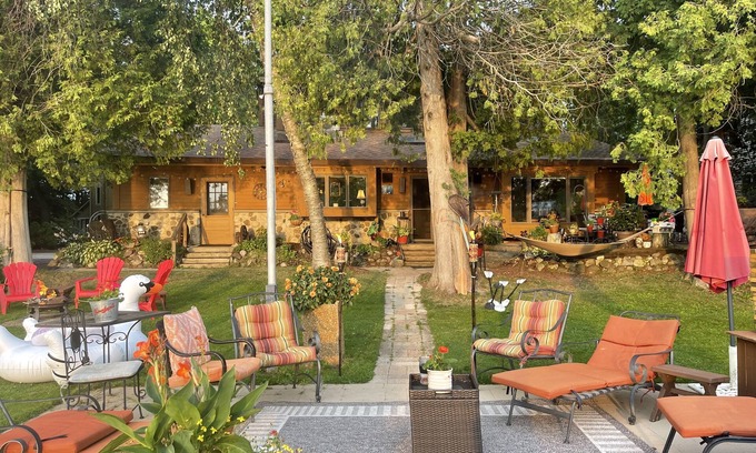 Plymouth Cottage | Crystal Lake , WI Home - Weekly Rental Available