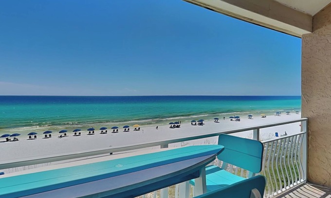 Crystal Beach Condo | Crystal Villas #9A | Pool & Beach Service Included