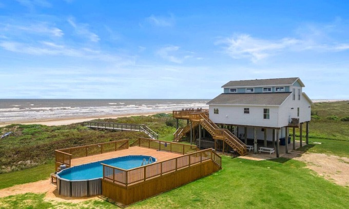 Freeport House | CSR (NEW) — Bluewater Retreat