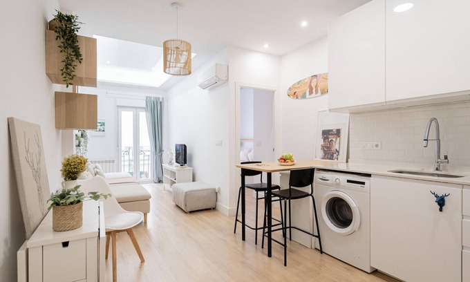 Bellas Vistas Apartment | Cuatro Caminos Mercado Maravillas GRL3
